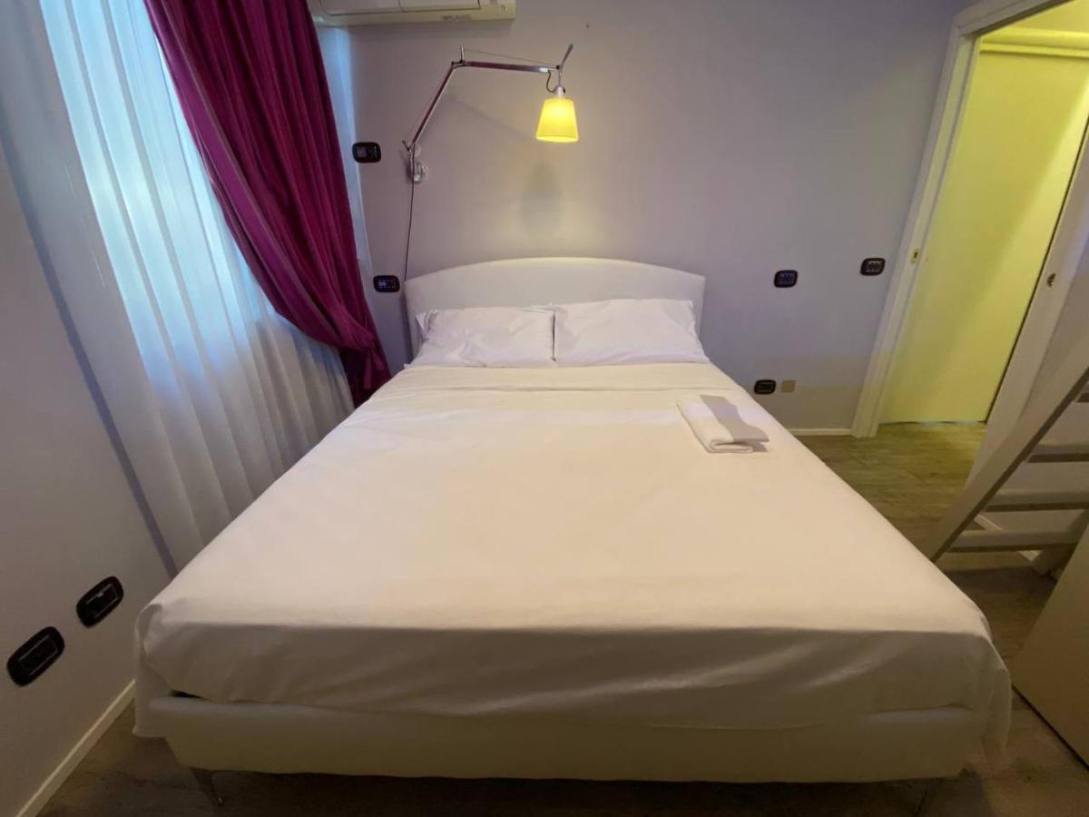 Desenzano Luxury Apartment Дезенцано-дель-Гарда Экстерьер фото
