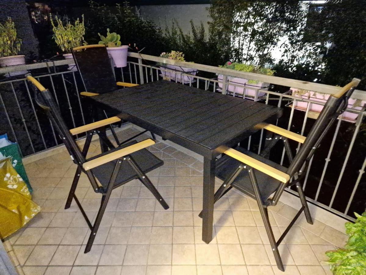 Desenzano Luxury Apartment Дезенцано-дель-Гарда Экстерьер фото