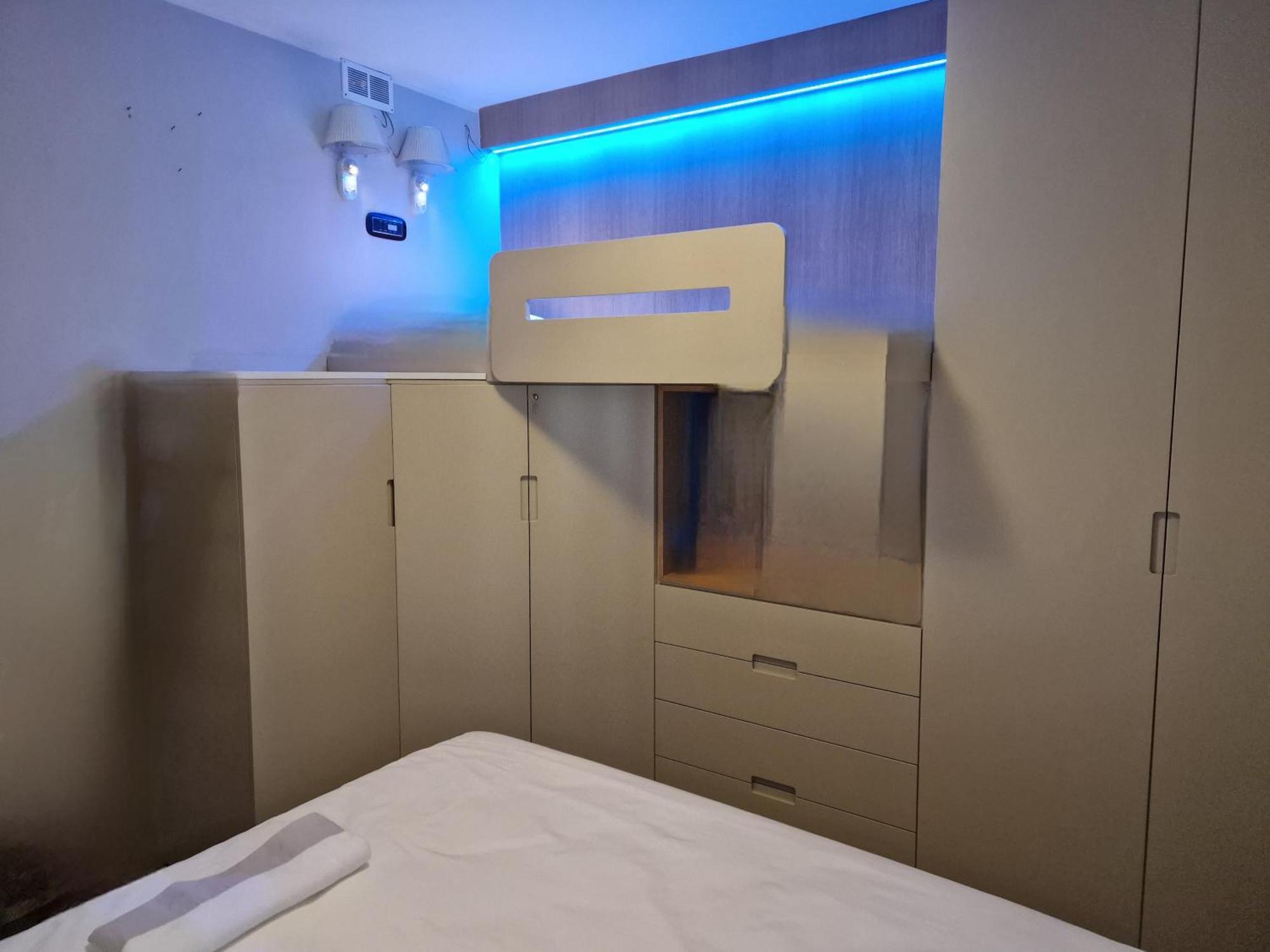 Desenzano Luxury Apartment Дезенцано-дель-Гарда Экстерьер фото